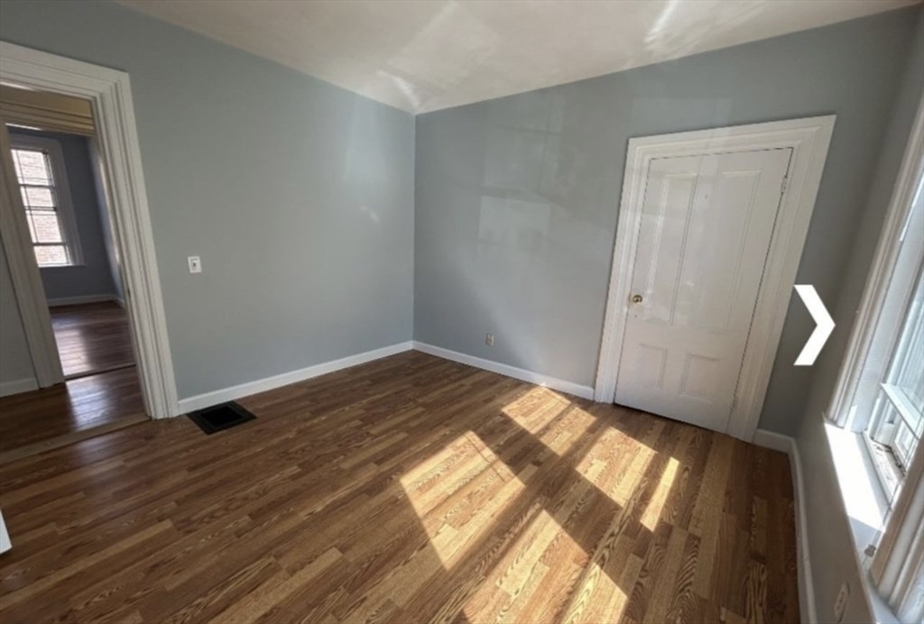3 bed, 1 bath apartment for rent at 926 Walnut St Unit 926, Newton Highlands — photo 6 of 20