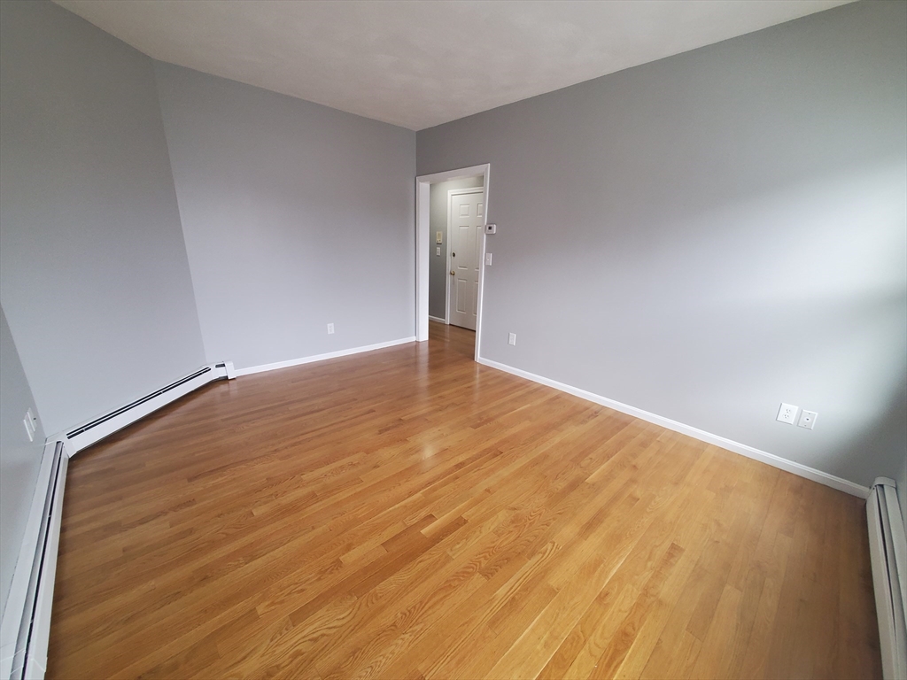 2 bed, 1 bath apartment for rent at 927 Dorchester Ave Unit 2, Dorchester — photo 6 of 14