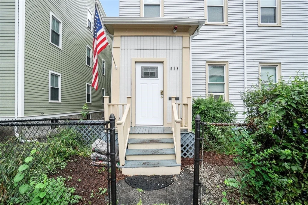 1 bed, 1 bath apartment for rent at 928 Dorchester Ave Unit 11, Dorchester — photo 13 of 17