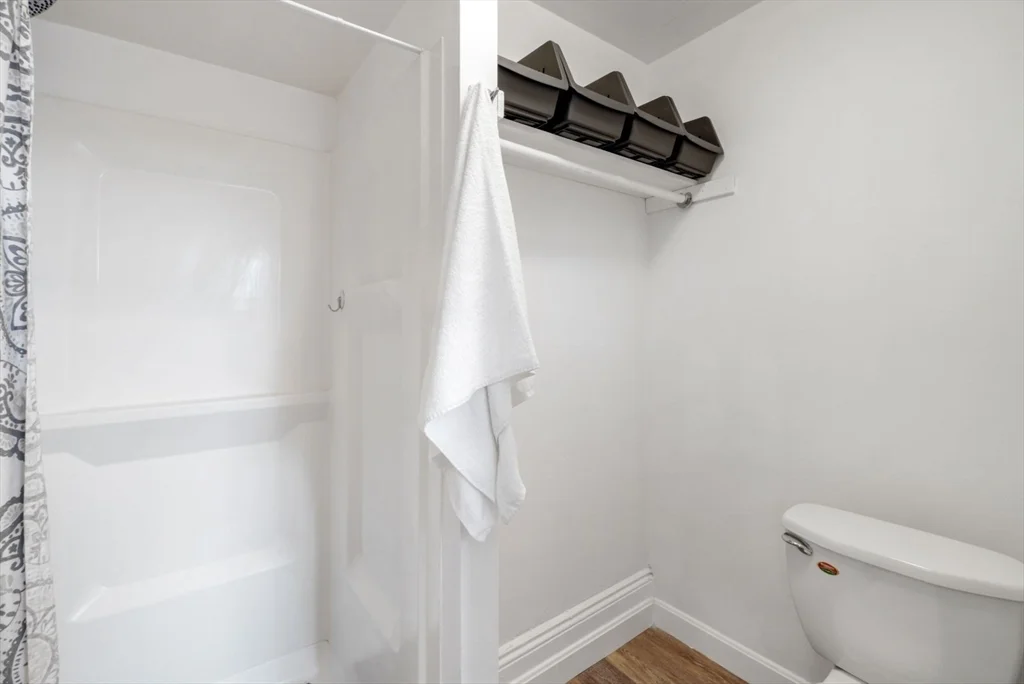 1 bed, 1 bath apartment for rent at 928 Dorchester Ave Unit 11, Dorchester — photo 6 of 17