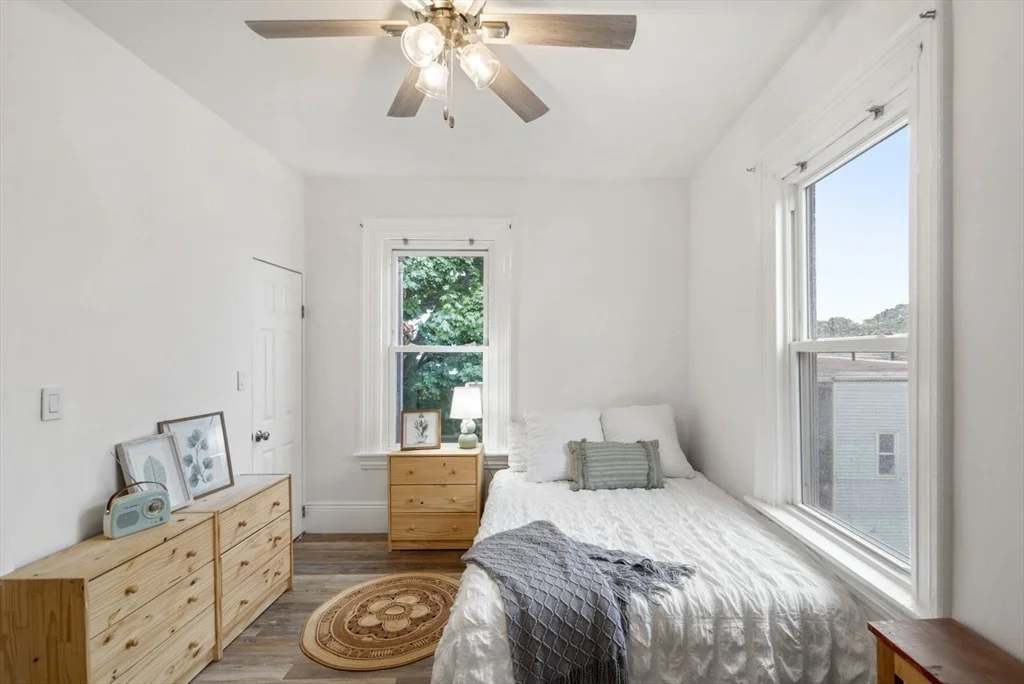 1 bed, 1 bath apartment for rent at 928 Dorchester Ave Unit 11, Dorchester — photo 4 of 17