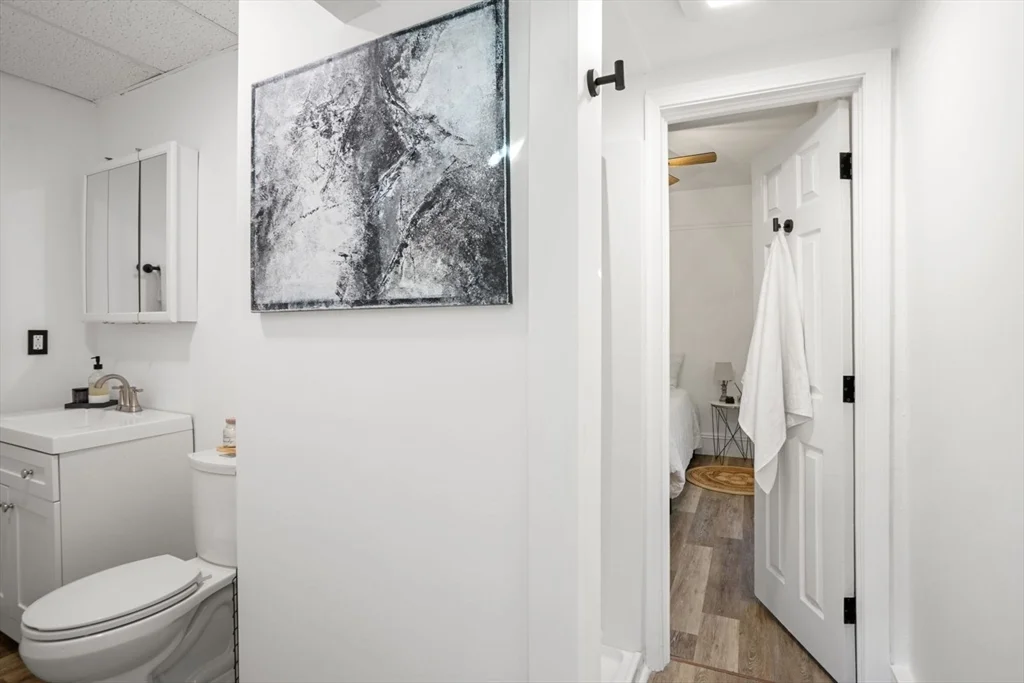 1 bed, 1 bath apartment for rent at 928 Dorchester Ave Unit 6, Dorchester — photo 4 of 14