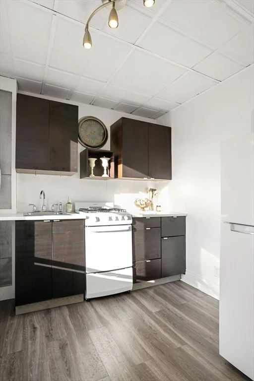 1 bed, 1 bath apartment for rent at 928 Dorchester Ave Unit 6, Dorchester — photo 2 of 14