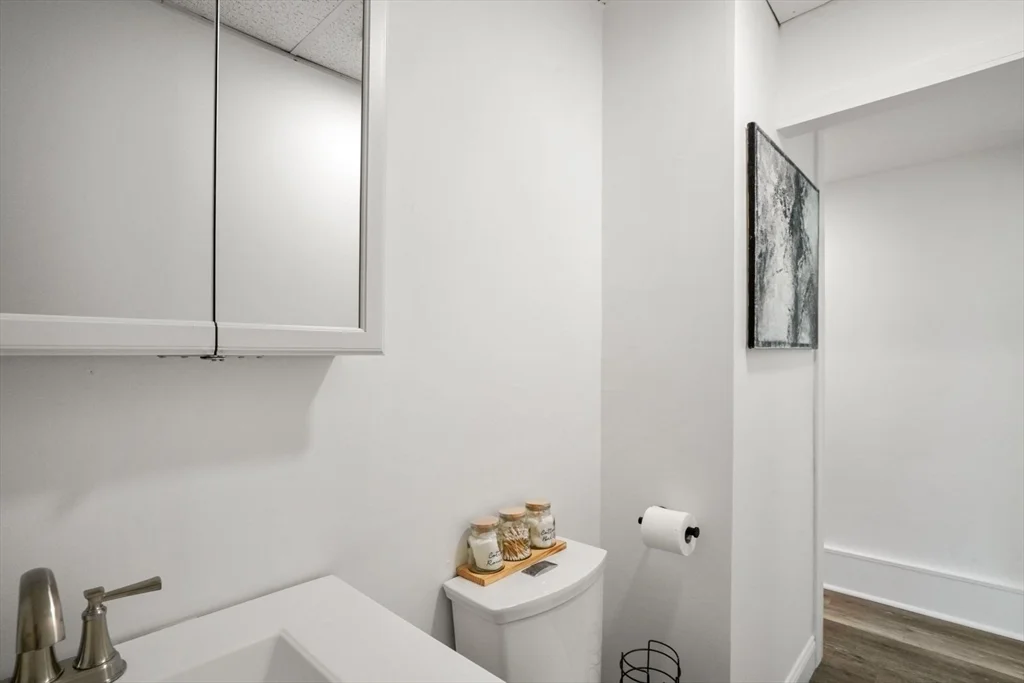 1 bed, 1 bath apartment for rent at 928 Dorchester Ave Unit 6, Dorchester — photo 3 of 14