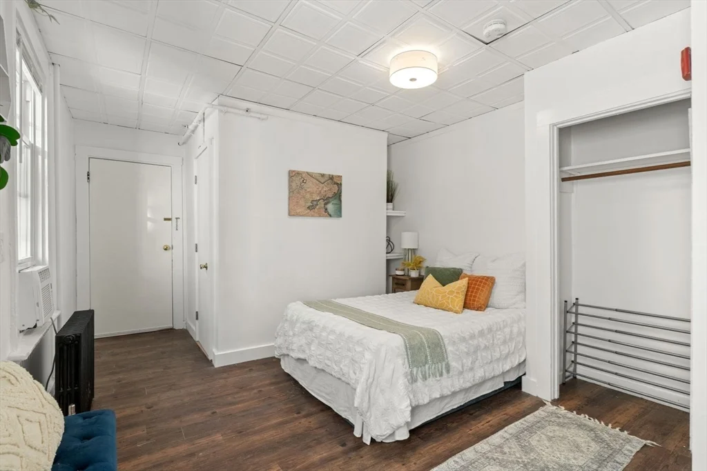 Studio bed, 1 bath apartment for rent at 928 Dorchester Ave Unit 8, Dorchester — photo 8 of 15