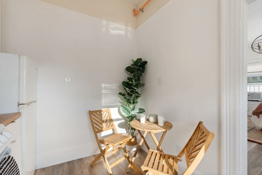 Studio bed, 1 bath apartment for rent at 928 Dorchester Ave Unit 9, Dorchester — photo 5 of 13