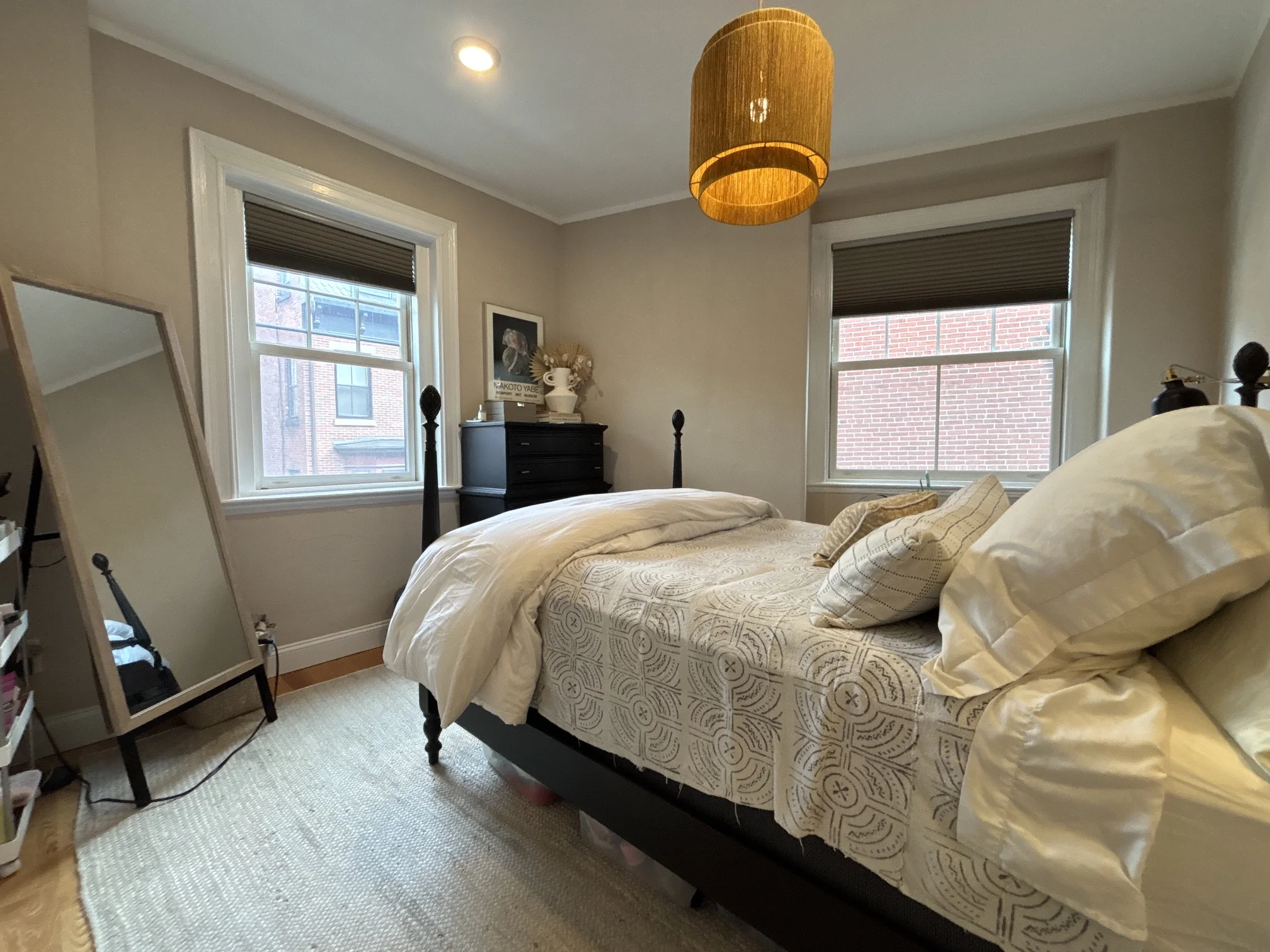 3 bed, 1 bath apartment for rent at 92a Pinckney St Unit 5, Beacon Hill — photo 19 of 25