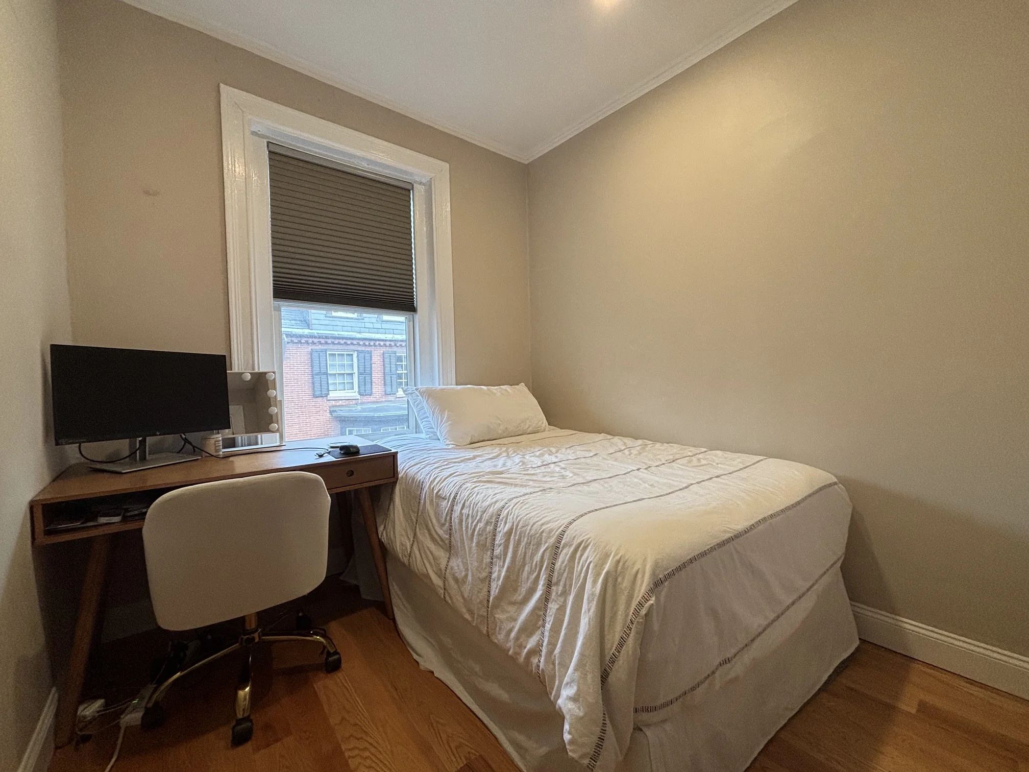 3 bed, 1 bath apartment for rent at 92a Pinckney St Unit 5, Beacon Hill — photo 7 of 25