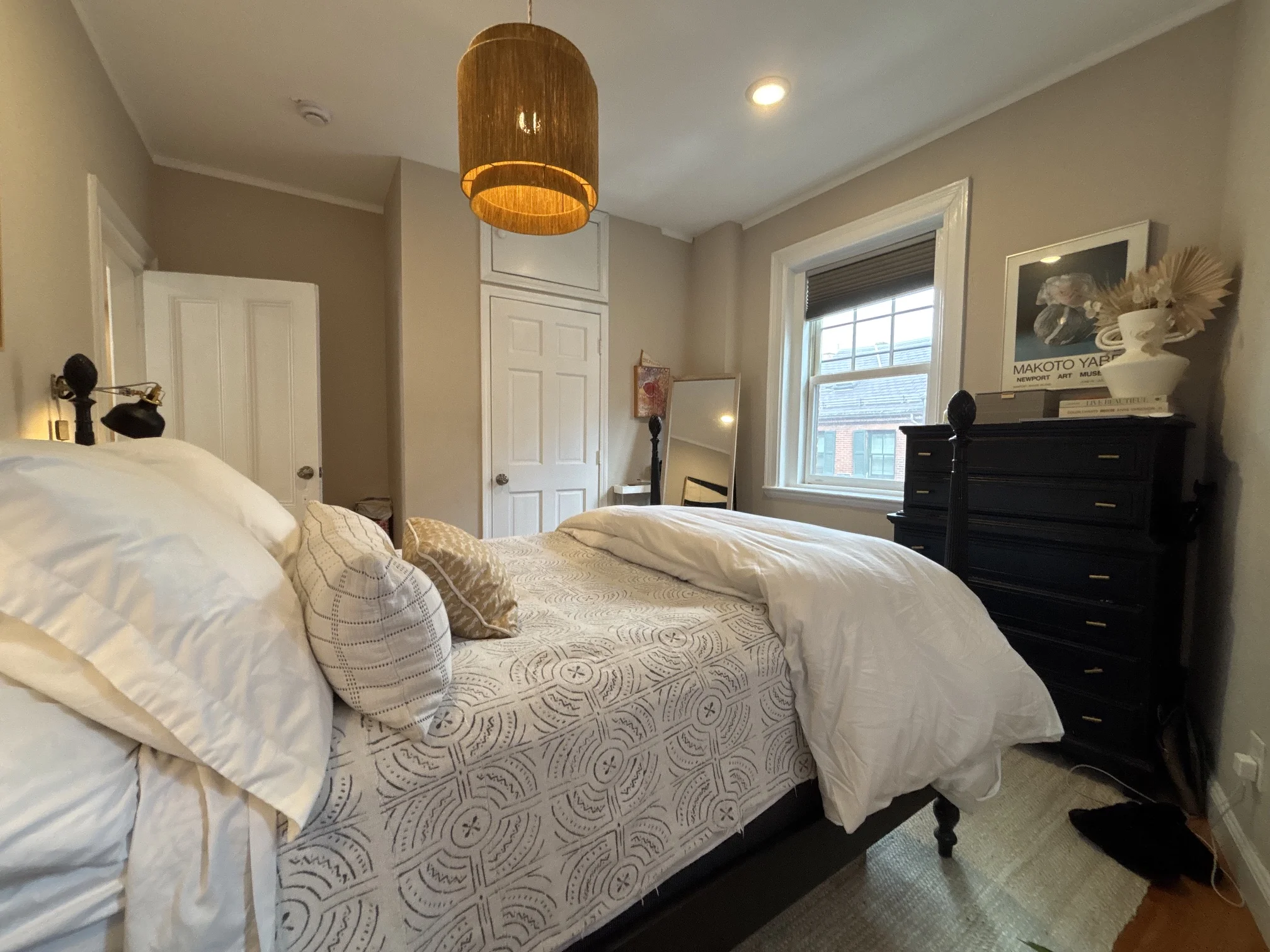 3 bed, 1 bath apartment for rent at 92a Pinckney St Unit 5, Beacon Hill — photo 22 of 25