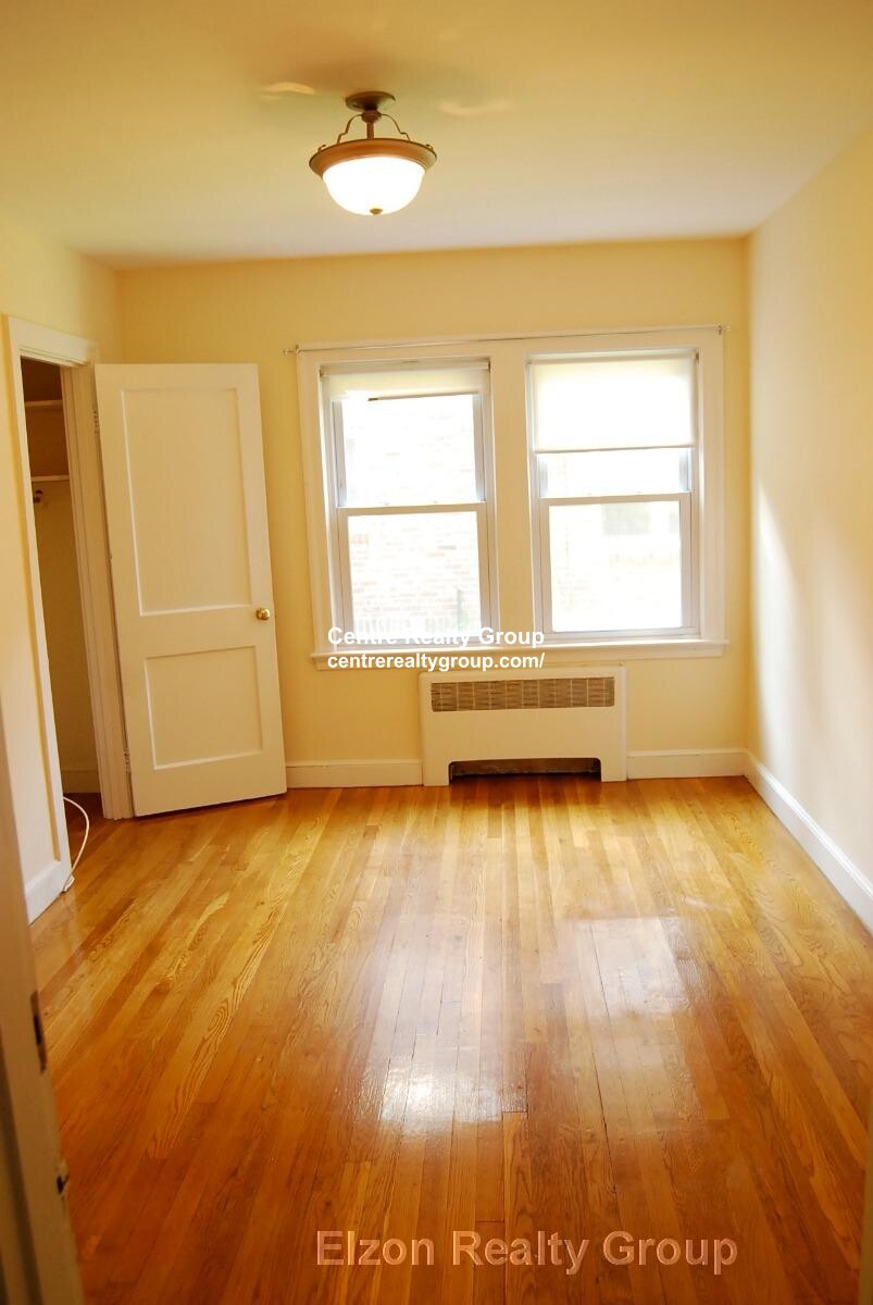 4 bed, 2 bath apartment for rent at 93-95 Undine Unit 93, Brighton — photo 7 of 8
