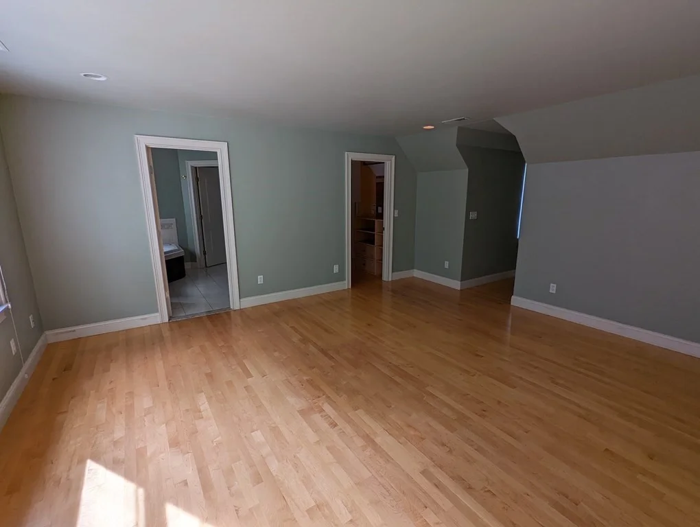 5 bed, 3 bath apartment for rent at 93 Adams St Unit n/a, Lexington — photo 15 of 20