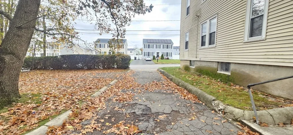 2 bed, 1 bath apartment for rent at 93 Arthur St Unit 3W, Brockton — photo 10 of 11