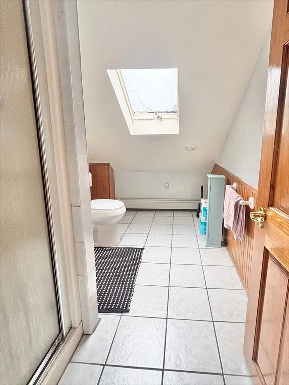3 bed, 2 bath apartment for rent at 93 Baxter St Unit 2, South Boston — photo 7 of 10