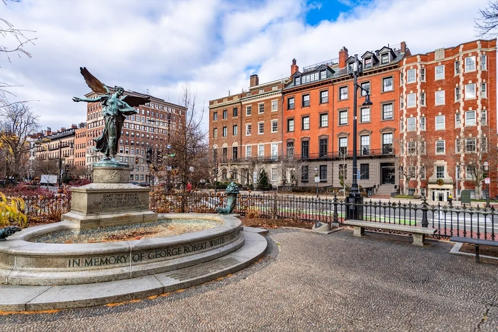 1 bed, 1 bath apartment for rent at 93 Beacon St Unit 1, Beacon Hill — photo 2 of 15