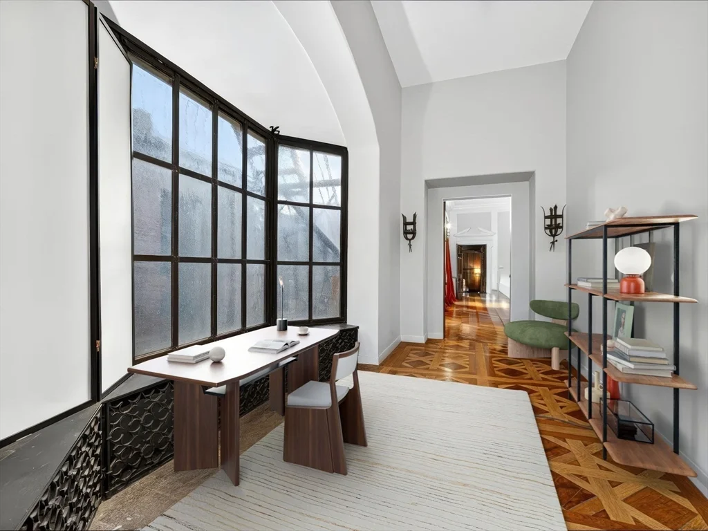 2 bed, 1 bath apartment for rent at 93 Beacon St Unit 5, Beacon Hill — photo 4 of 10
