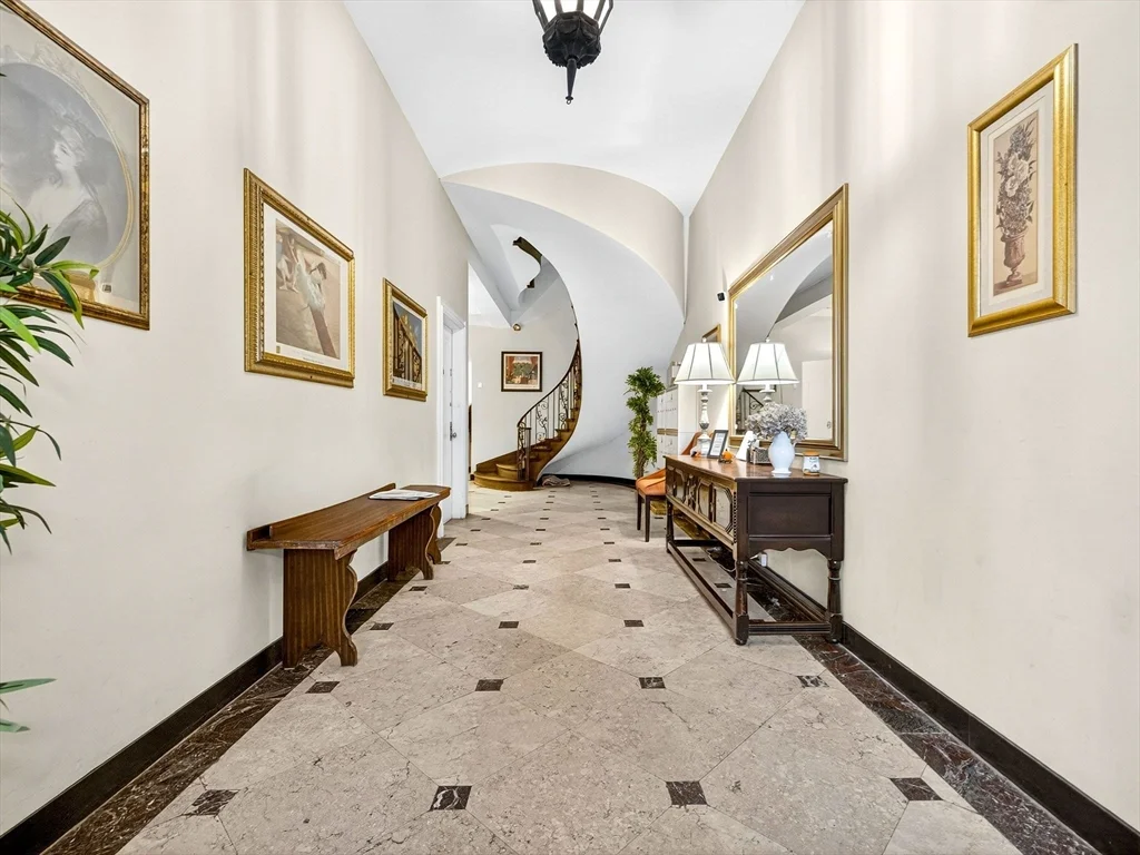 2 bed, 1 bath apartment for rent at 93 Beacon St Unit 5, Beacon Hill — photo 9 of 10