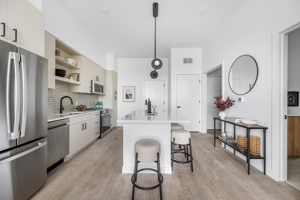 1 bed, 1 bath apartment for rent at 93 Bennington St Unit 216, Revere — photo 3 of 24