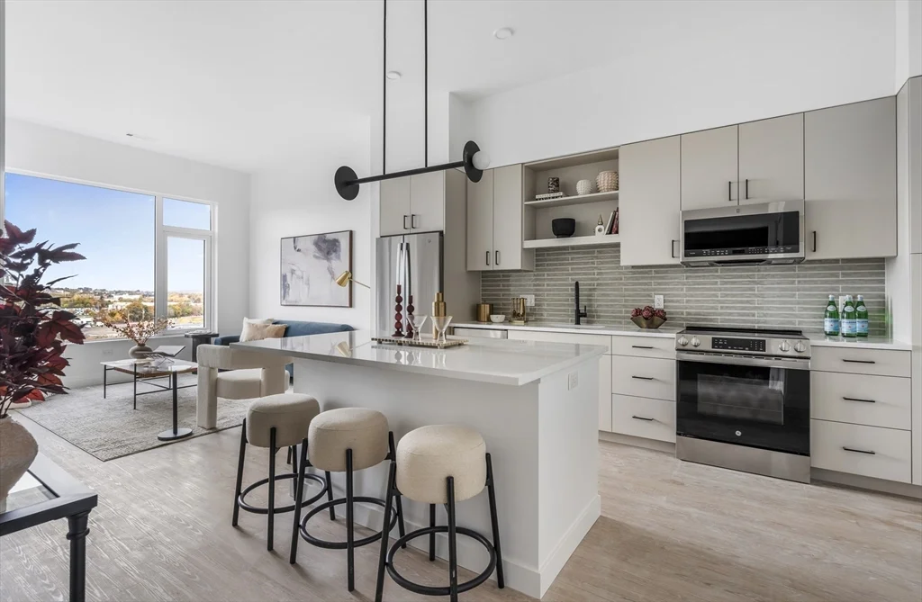 2 bed, 2 bath apartment for rent at 93 Bennington St Unit 413, Revere — photo 1 of 25