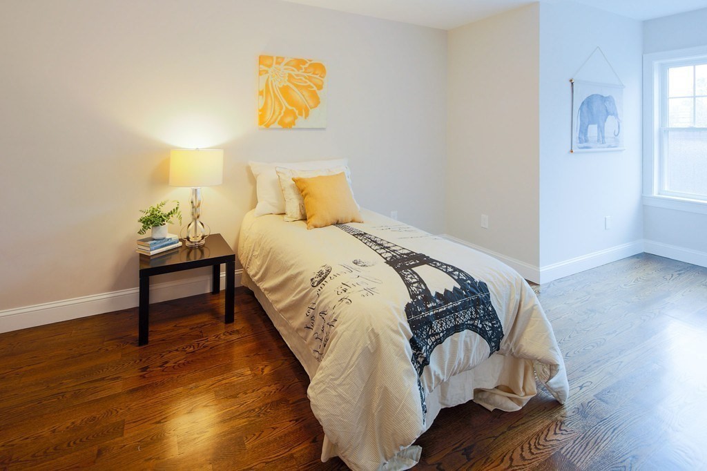 4 bed, 2.5 bath apartment for rent at 93 Calvary St Unit 2, South Side — photo 9 of 23