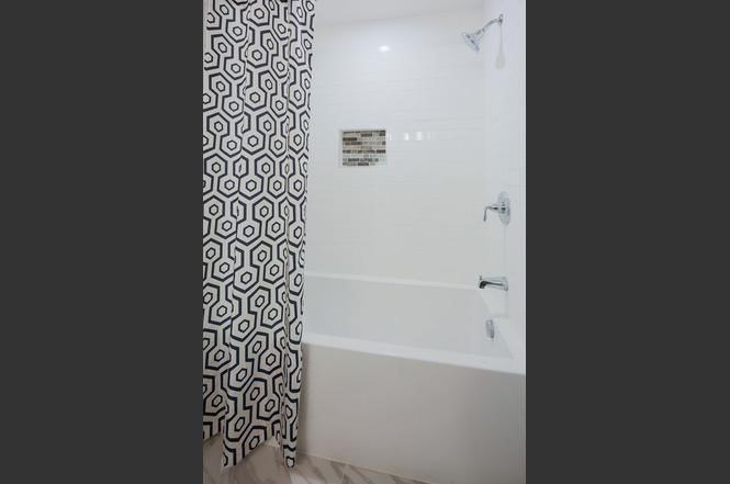 4 bed, 2.5 bath apartment for rent at 93 Calvary St Unit 2, South Side — photo 21 of 23
