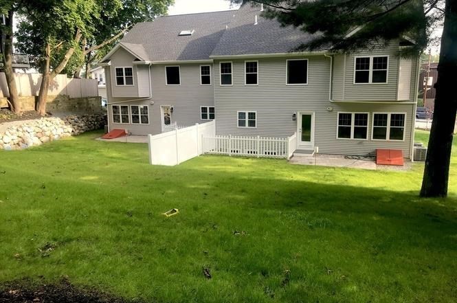 4 bed, 2.5 bath apartment for rent at 93 Calvary St Unit 2, South Side — photo 22 of 23