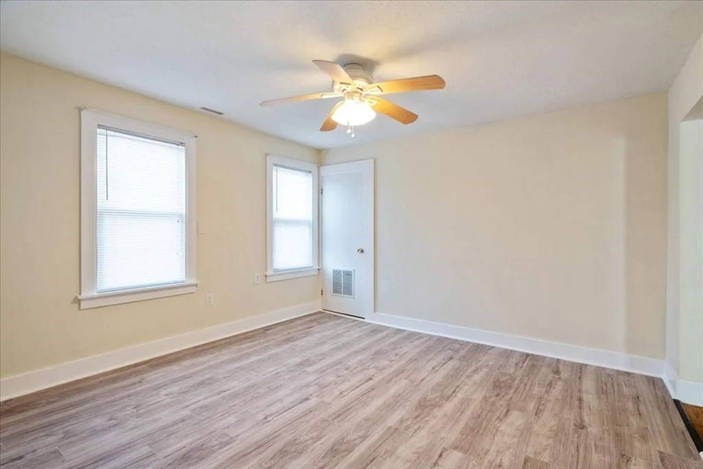 2 bed, 1 bath apartment for rent at 93 Carleton St Unit 2, Haverhill — photo 5 of 14