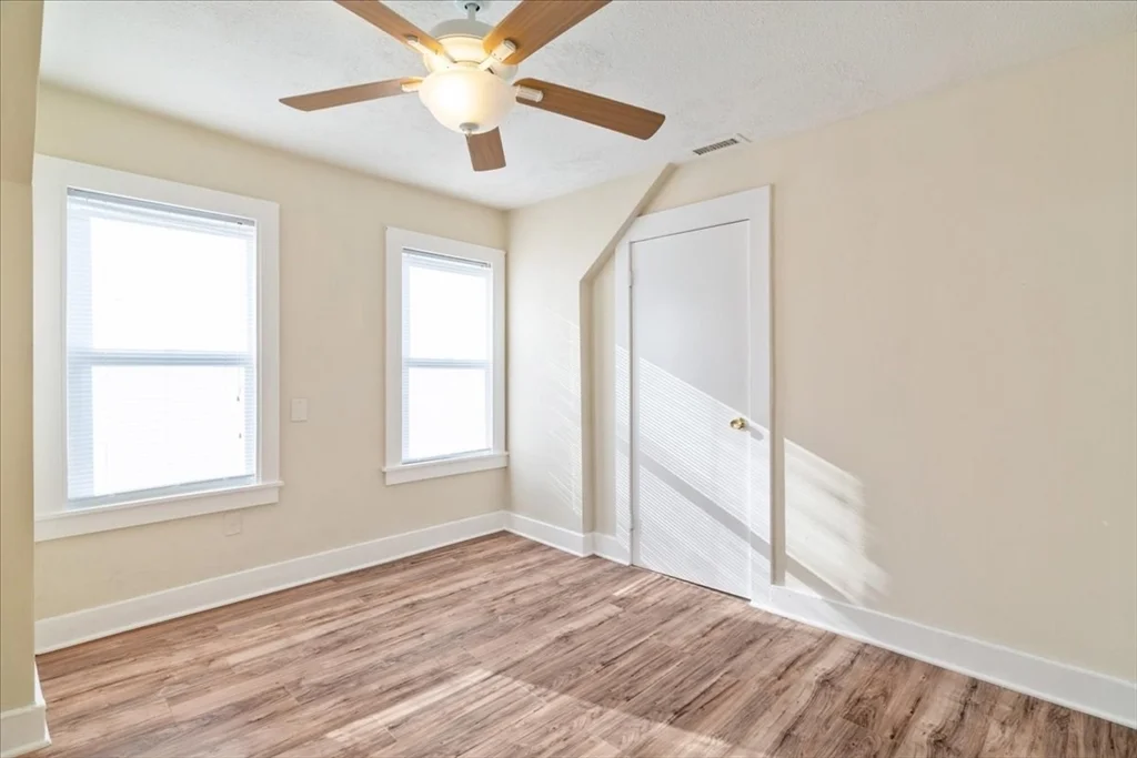 2 bed, 1 bath apartment for rent at 93 Carleton St Unit 2, Haverhill — photo 8 of 14
