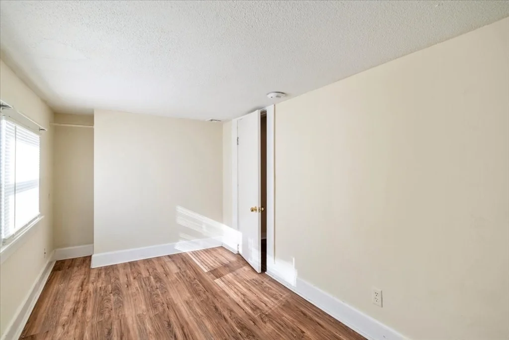 2 bed, 1 bath apartment for rent at 93 Carleton St Unit 2, Haverhill — photo 13 of 14