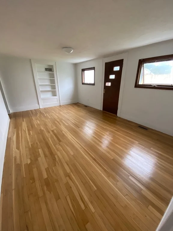 1 bed, 1 bath apartment for rent at 93 Cass St Unit B2, West Roxbury — photo 4 of 7