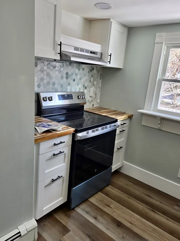 3 bed, 1 bath apartment for rent at 93 Cliff St Unit 2, Southbridge — photo 5 of 11