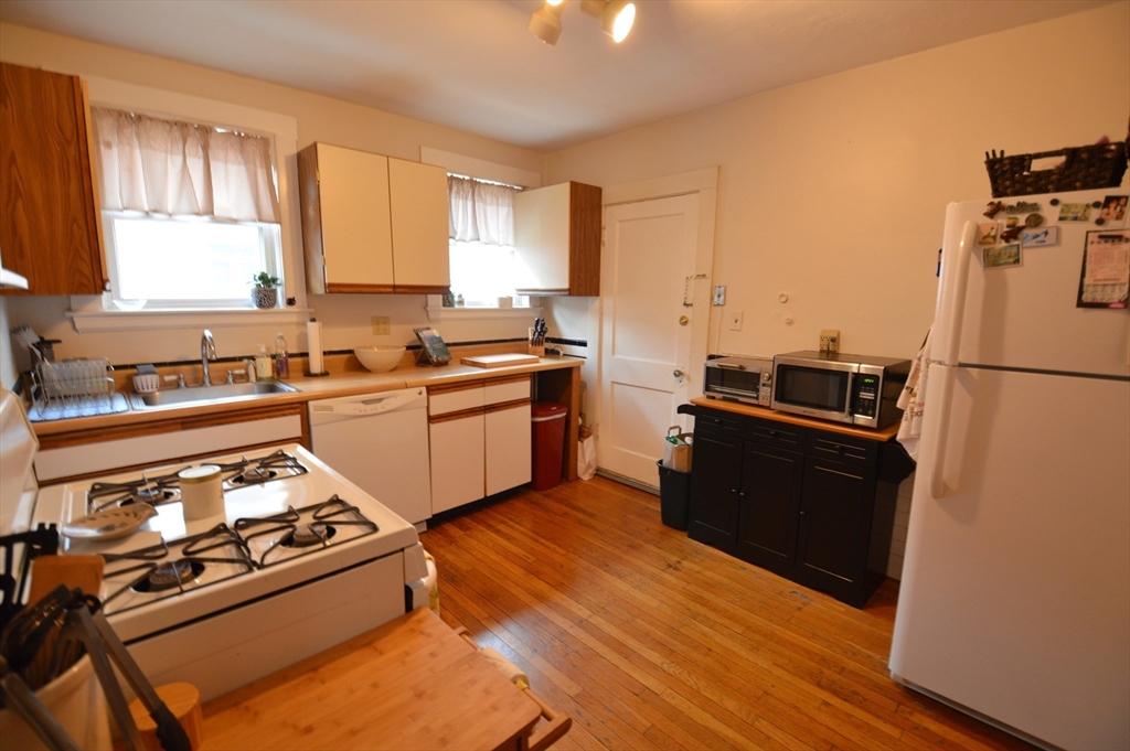 2 bed, 1 bath apartment for rent at 93 Colborne Rd Unit 93, Brighton — photo 6 of 21