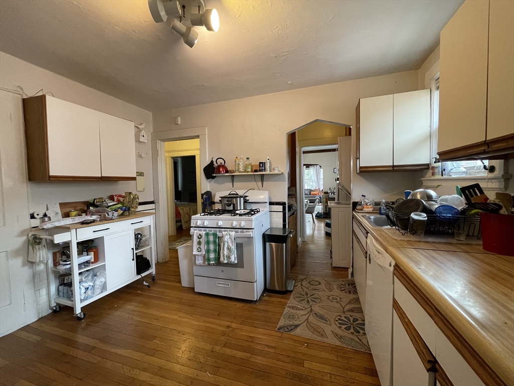 2 bed, 1 bath apartment for rent at 93 Colborne Rd Unit 93, Brighton — photo 7 of 21