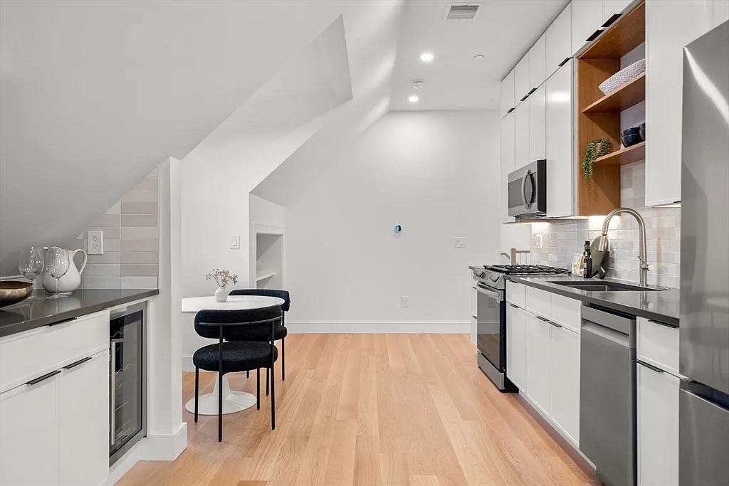 1 bed, 1 bath apartment for rent at 93 Cowper St Unit 3, East Boston — photo 19 of 30