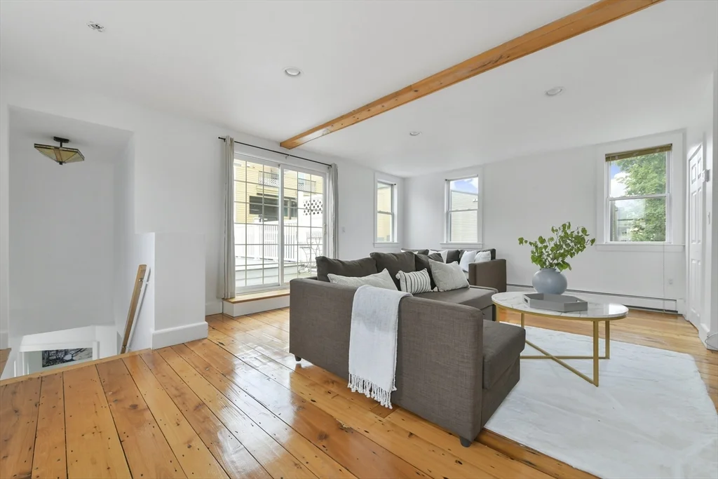 4 bed, 1 bath apartment for rent at 93 Dresser St, South Boston — photo 21 of 31