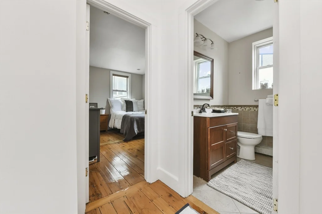 4 bed, 1 bath apartment for rent at 93 Dresser St, South Boston — photo 12 of 31