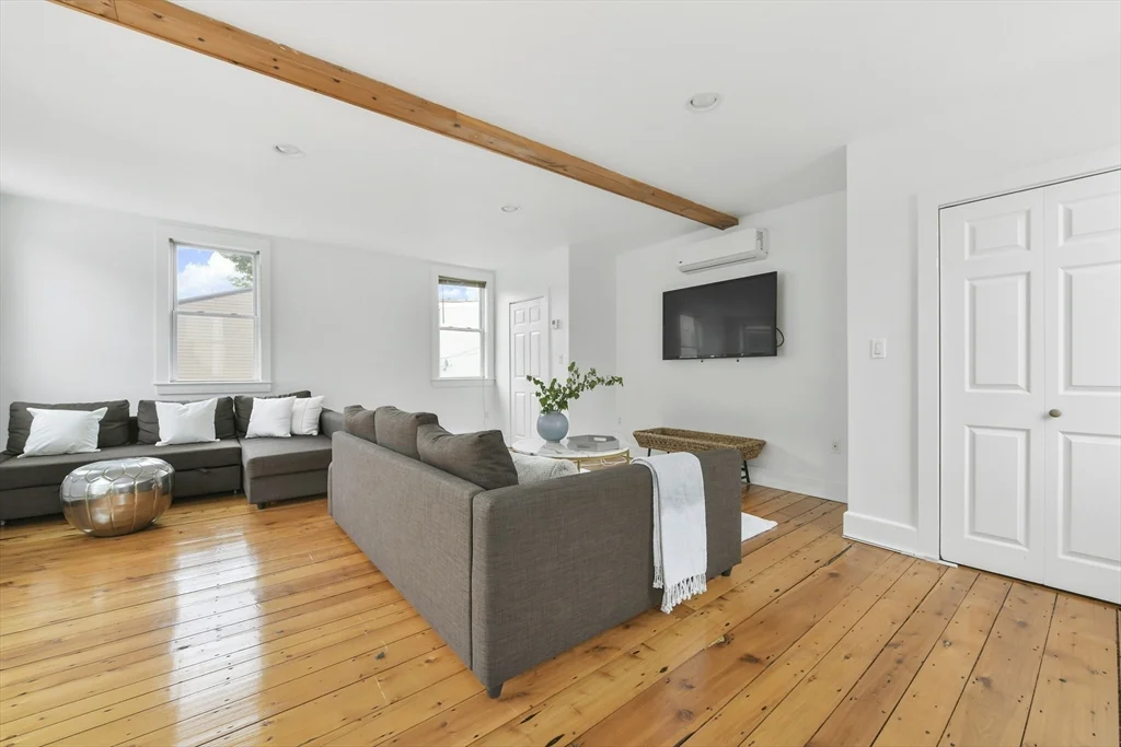 4 bed, 1 bath apartment for rent at 93 Dresser St, South Boston — photo 23 of 31