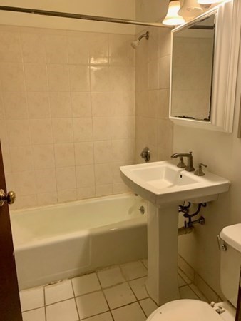 2 bed, 1 bath apartment for rent at 93 East Brookline St Unit 1, South End — photo 5 of 7