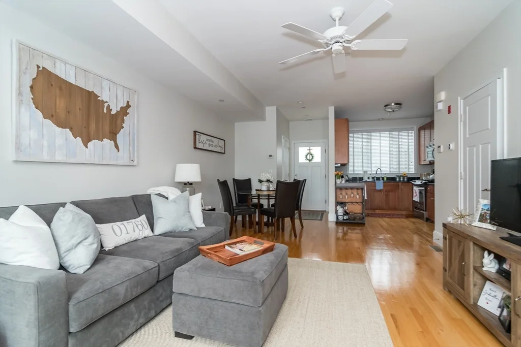 3 bed, 2 bath apartment for rent at 93 E Central St Unit 17, Natick — photo 9 of 22