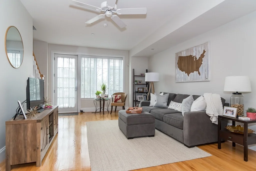 3 bed, 2 bath apartment for rent at 93 E Central St Unit 17, Natick — photo 5 of 22