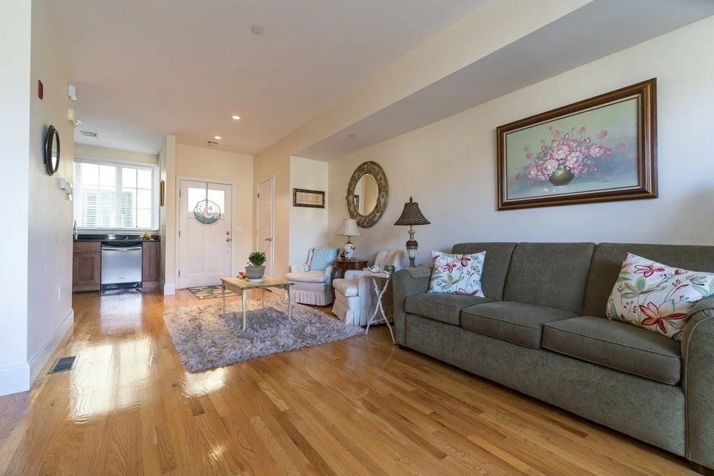 3 bed, 2 bath apartment for rent at 93 E Central St Unit 18, East Natick — photo 4 of 14