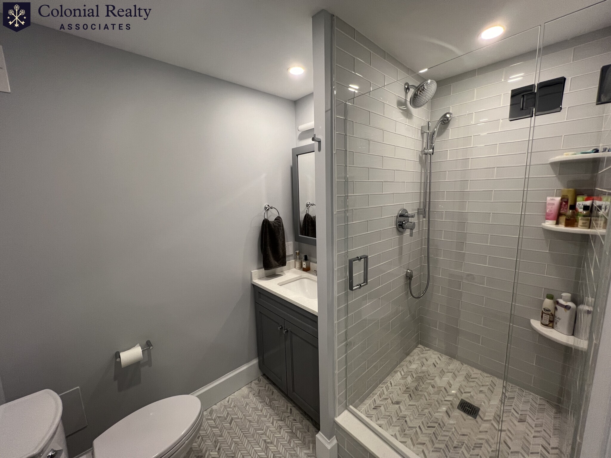 4 bed, 3.5 bath apartment for rent at 93 East India Row Unit DCE, Waterfront — photo 42 of 43