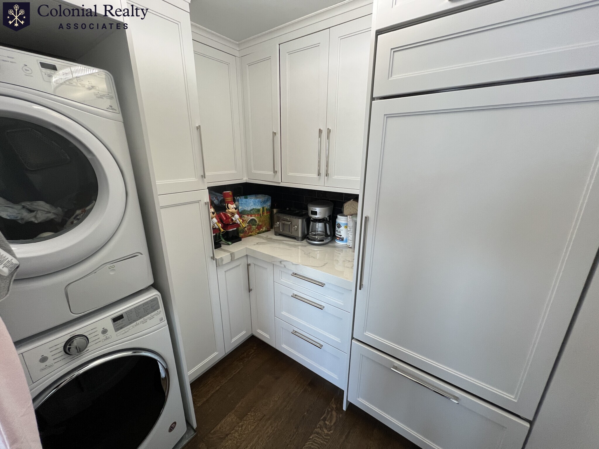 4 bed, 3.5 bath apartment for rent at 93 East India Row Unit DCE, Waterfront — photo 34 of 43