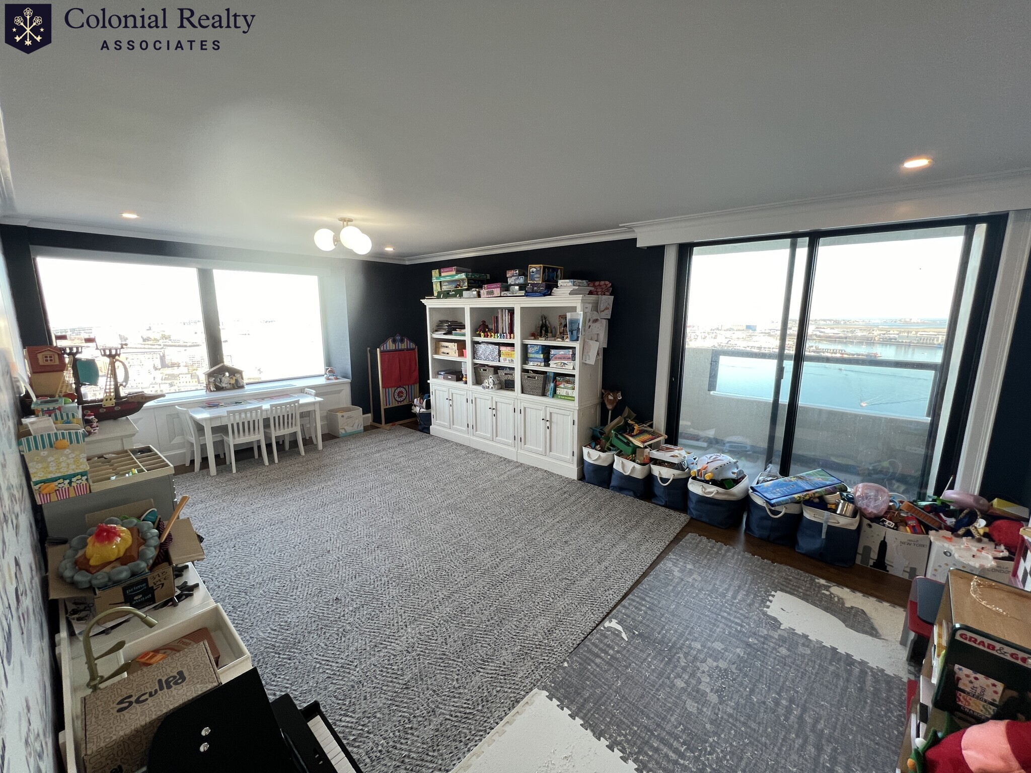 4 bed, 3.5 bath apartment for rent at 93 East India Row Unit DCE, Waterfront — photo 23 of 43