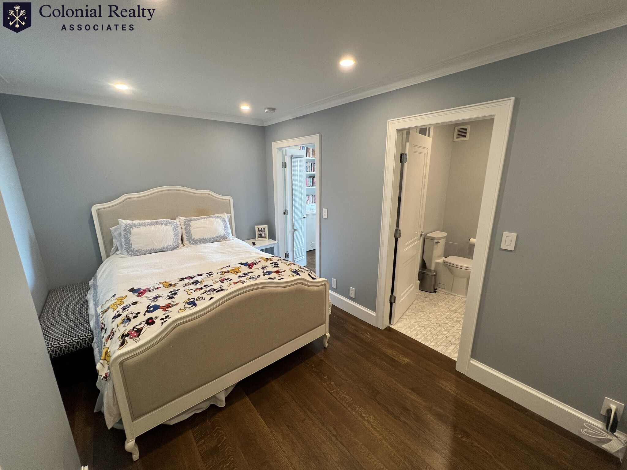 4 bed, 3.5 bath apartment for rent at 93 East India Row Unit DCE, Waterfront — photo 41 of 43