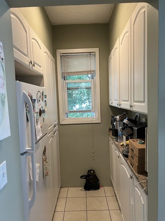 3 bed, 1 bath apartment for rent at 93 Easton St Unit 3, Allston — photo 5 of 13