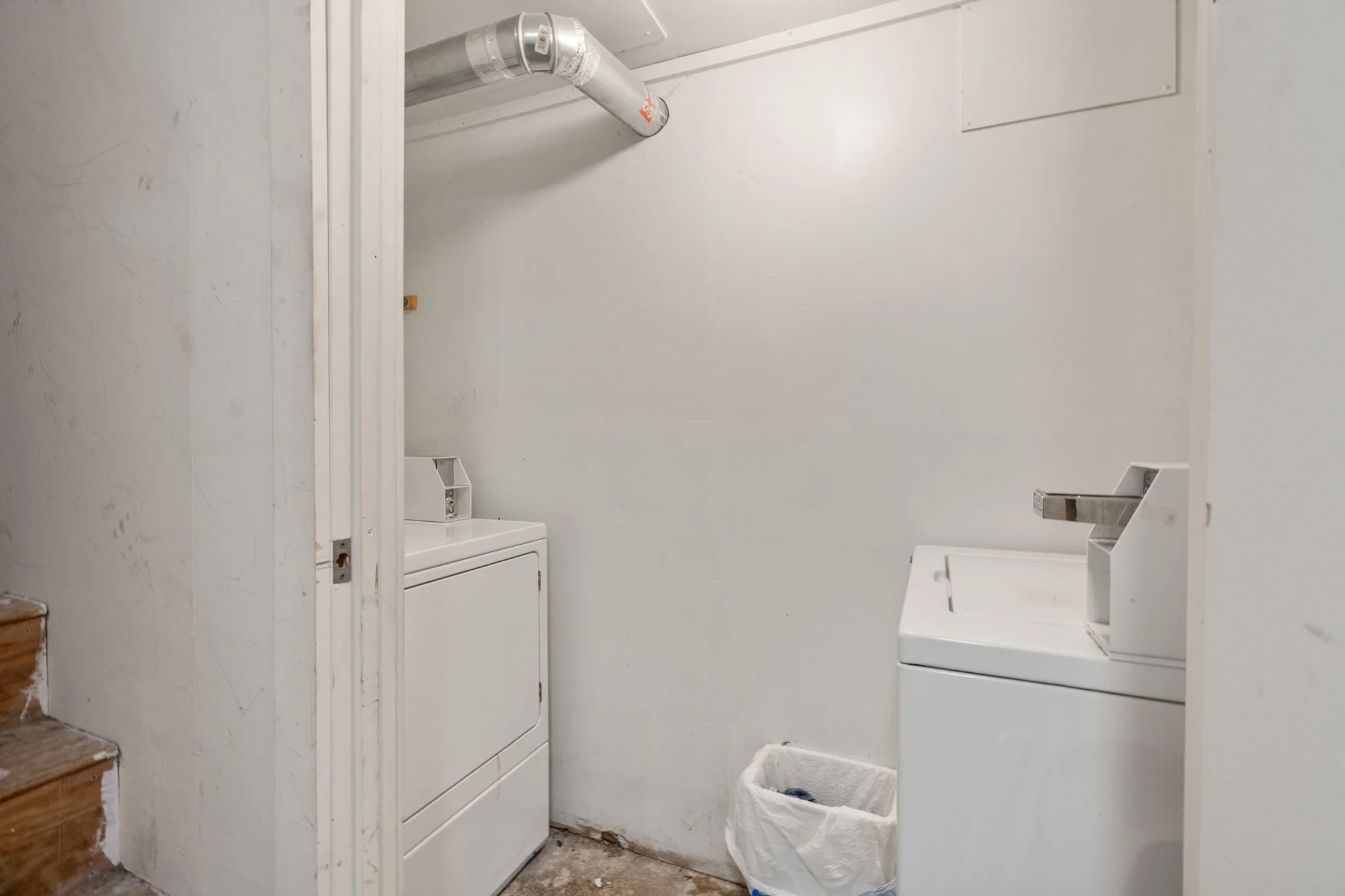 3 bed, 1 bath apartment for rent at 93 Easton St Unit 3, Allston — photo 9 of 16