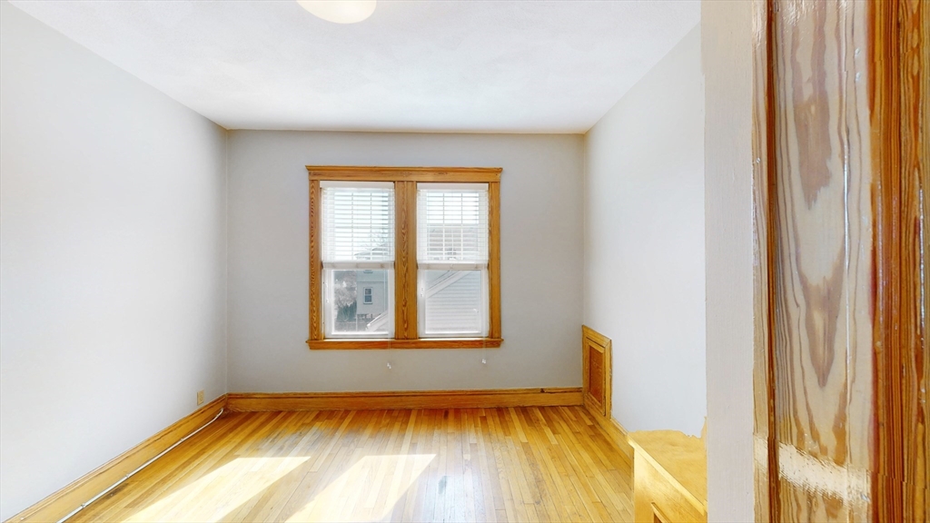 4 bed, 1 bath apartment for rent at 93 Faywood Unit 2, East Boston — photo 13 of 18