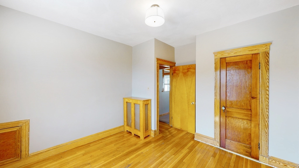 4 bed, 1 bath apartment for rent at 93 Faywood Unit 2, East Boston — photo 14 of 18