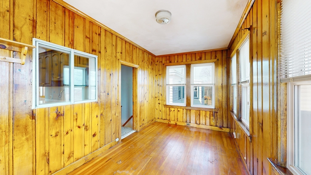 4 bed, 1 bath apartment for rent at 93 Faywood Unit 2, East Boston — photo 15 of 18