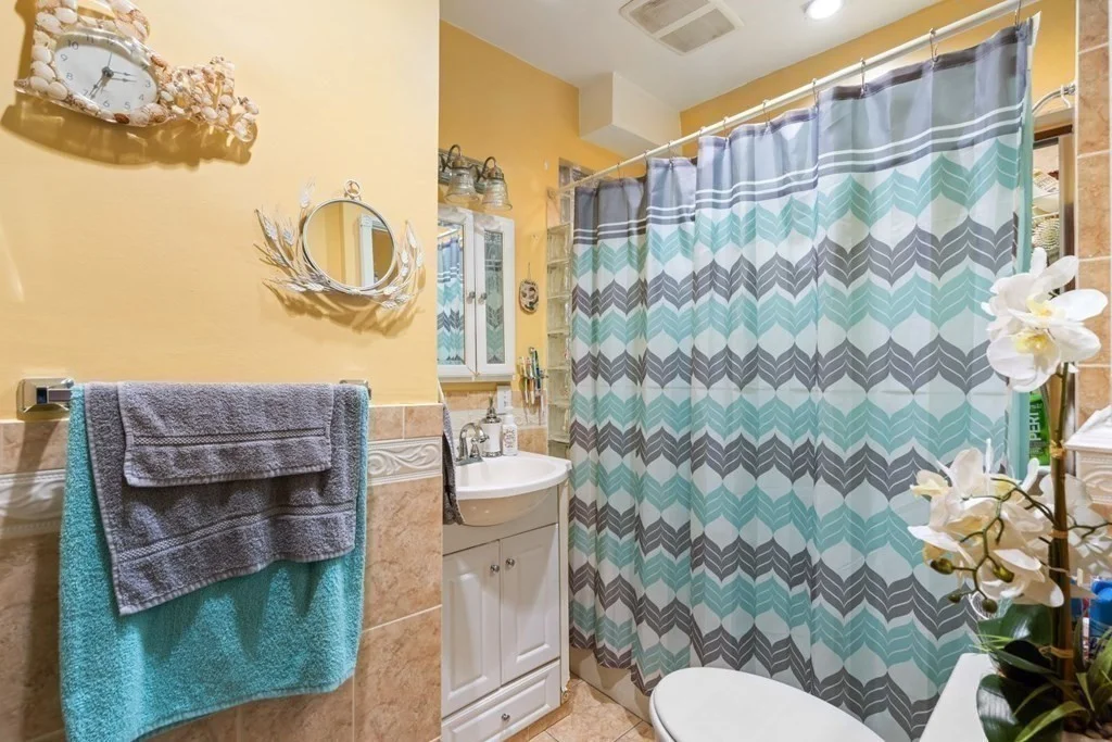 2 bed, 1 bath apartment for rent at 93 Florence Unit 2, Roslindale — photo 3 of 6